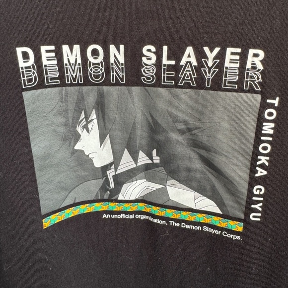 Uniqlo UT Demon Slayer Kimetsu No Yaiba Men's Tomioka‎ Giyu T-shirt Black Large - Picture 3 of 12